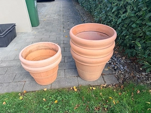 Blumentöpfe aus Kunststoff gebraucht aber funtionsfähig Bild 2