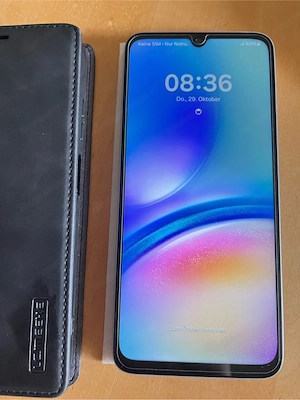 Neuwertiges Samsung A05s Bild 2