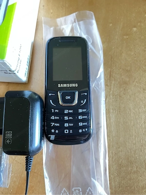 Neues Samsung GT E1280  Bild 2
