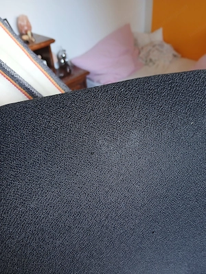 schwarzer drehbarer Bürostuhl Bild 5