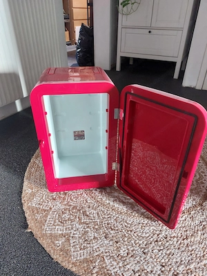 Verkaufe Minikühlschrank Bild 2