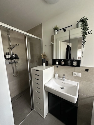 neuwertige 1-Zimmer-Wohnung mit Balkon zu vermieten Bild 6