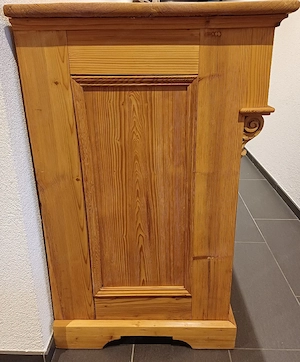 schöne Bauernkommode mit 4 Schubladen Bild 4