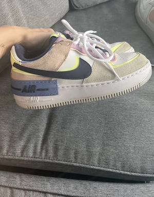 Schuhe für Jugendliche Bild 3