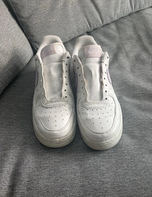 Schuhe für Jugendliche Bild 2