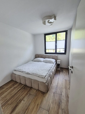 Neuwertige: 3-Zimmer Wohnung mit großzügiger Loggia, Stellplatz mit Wallbox & hochwärtige Verfl. Bild 10