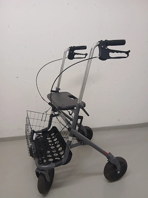 Rollator Gehhilfe