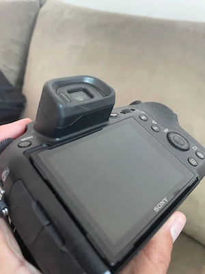 Sony Cyber-shot RX10 III - DSC-RX10M3 - Bridgekamera  Bild 3