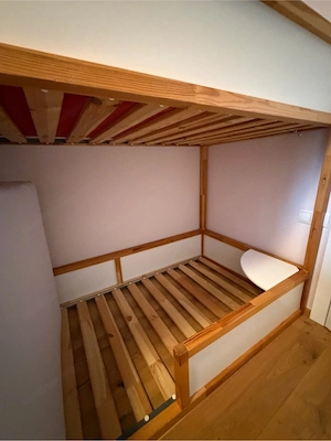 Kura Stockbett umgebaut für 2 Kinder Bild 2