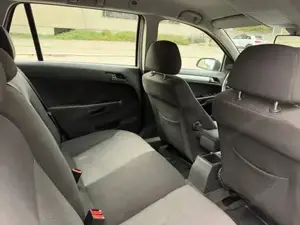 Opel Astra 1.4 Kombi TÜV 07 2027 Bild 2