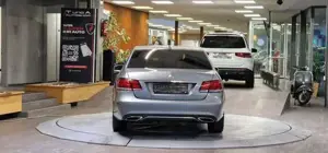 Mercedes-Benz E 200 Bild 8