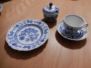 Service Hutschenreuther Zwiebelmuster