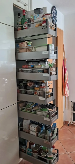 gut erhaltene Qualitäts-Küche Bild 4
