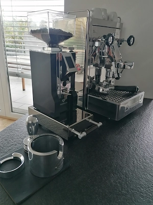 Faema Charisma S1 Siebträgermaschine und Eureka Mignon Mühle  Bild 5