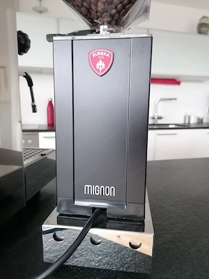 Faema Charisma S1 Siebträgermaschine und Eureka Mignon Mühle  Bild 10