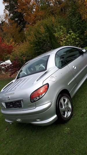 Peugeot 206CC Bj 2006 mit 61400 Km Lederausstattung Tüv 2027 Euro 2750 AUTOMATIC Bild 9