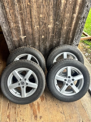 Original VW Winterkompletträder 195 65 R15   Semperit Master-Grip 2 Bild 4