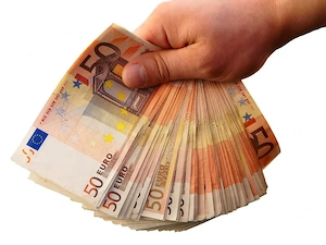 Wir bieten Kredi!te und Investitionen mit sehr einfachen Konditionen an. 