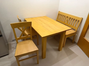 Essgruppe aus Holz   Esstisch mit Sitzbank und Stühlen Bild 2