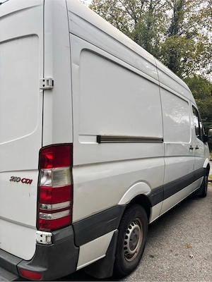 Mercedes Transporter Sprinter Bild 3