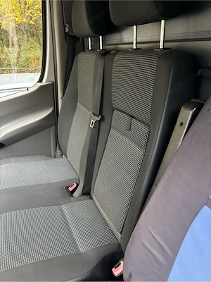 Mercedes Transporter Sprinter Bild 2