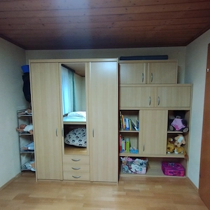 Schrank- Gebraucht Bild 2
