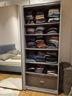 Schwebetürenschrank Bild 4
