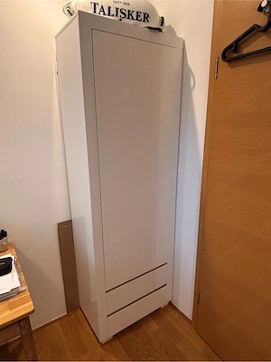 Garderobenschrank in sehr gutem Zustand Bild 4