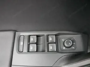 Cupra Leon Sportstourer FR 1.5 eTSI Kombi DSG*AHK-SCHWENKBAR*NAVI*TEMPO... Bild 8