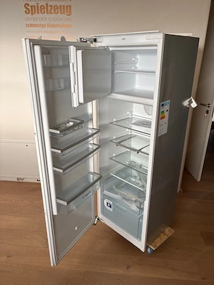 Einbau-Kühlschrank