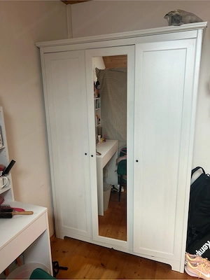 Kleiderschrank zu verkaufen Bild 4