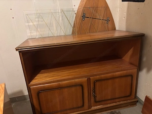 Kleine Holzkommode Bild 2