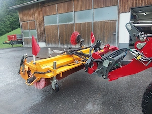Kehrmaschine LESNIK ML23 Bild 2