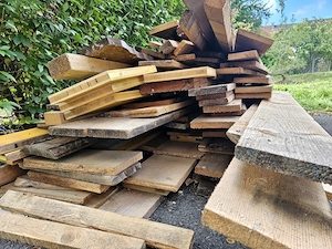 Holzreste Brett Balken Bild 2