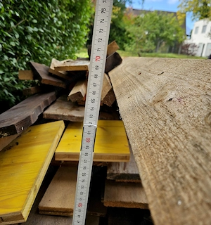 Holzreste Brett Balken Bild 4