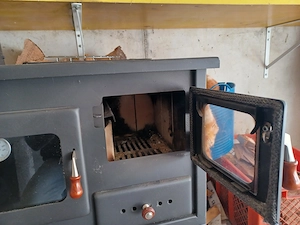 Holzofen mit Kochfeld und gesamtes Zubehör inkl. Rohr Bild 3