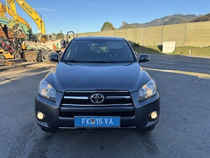 Toyota RAV4 2,2 D-4D 4x4 AHK Bild 2