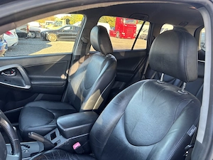 Toyota RAV4 2,2 D-4D 4x4 AHK Bild 4