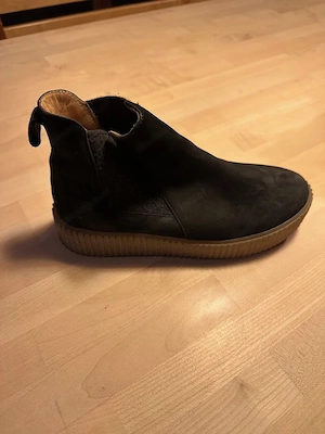 schwarze Boots aus Wildleder Bild 2