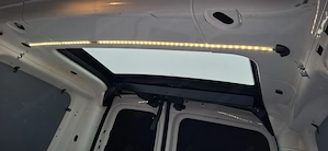 VW Caddy Kastenwagen mit Dachklappe Bild 6