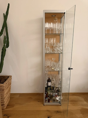 Elegante Glasvitrine von SDB   Silber Bild 4