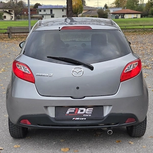 Mazda 2 - TÜV NEU - nur 88000 km Bild 4